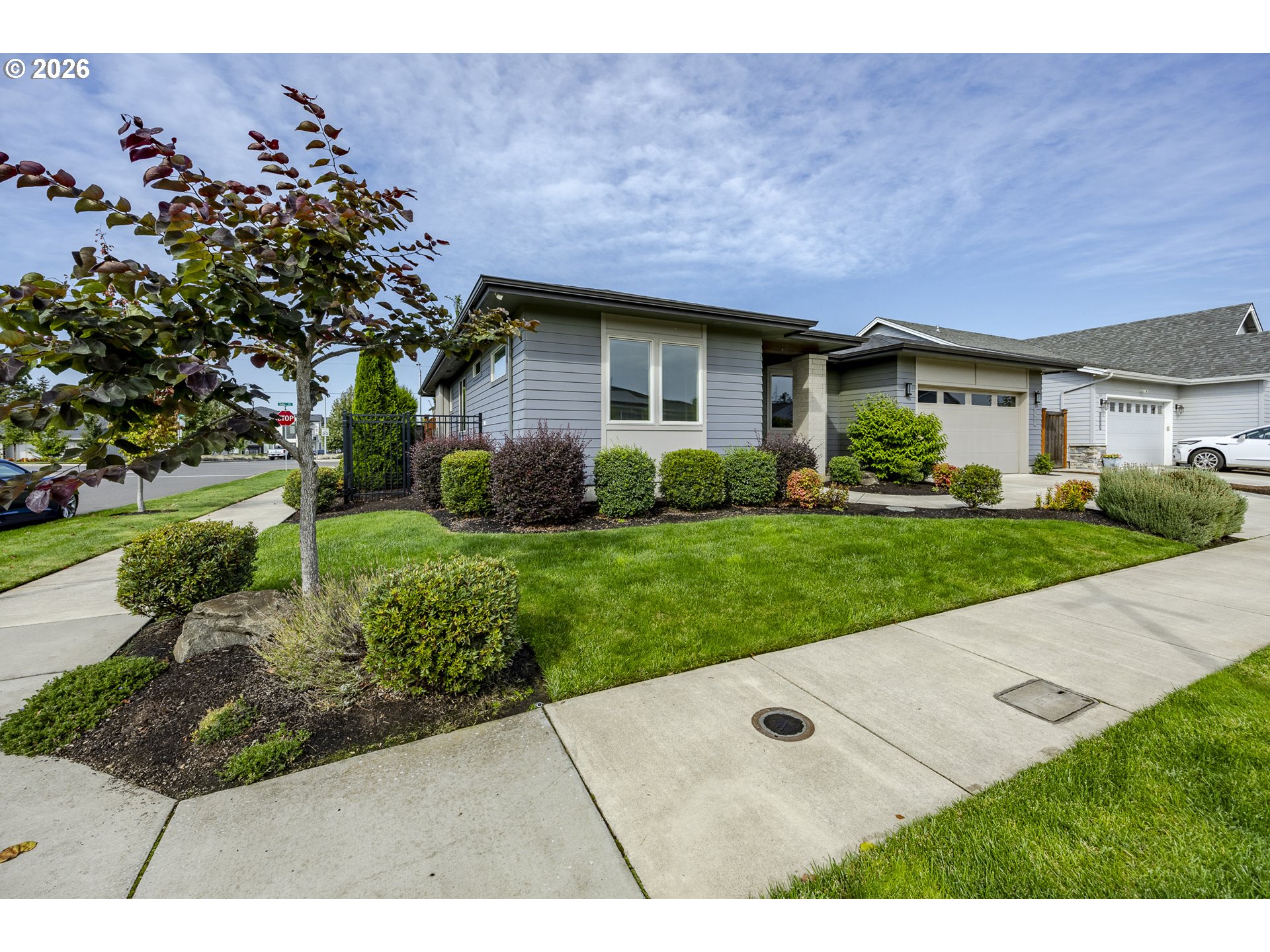 3812 Siletz ST, Eugene, OR 97408, photo 3 of 43