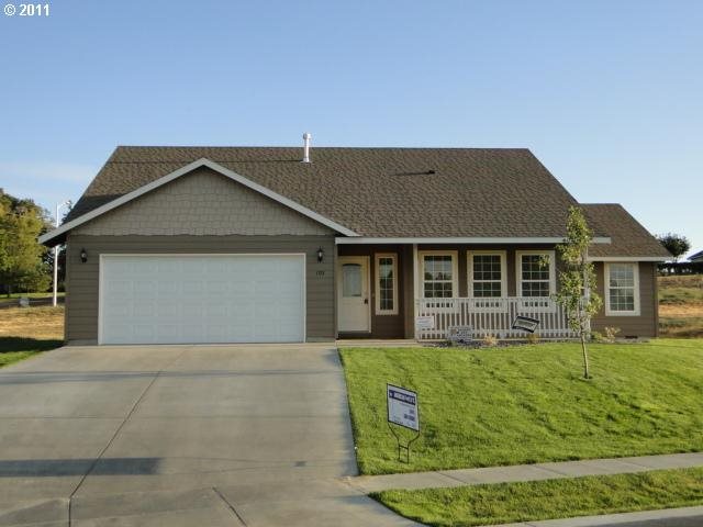 105 SW Cottonwood Dr.