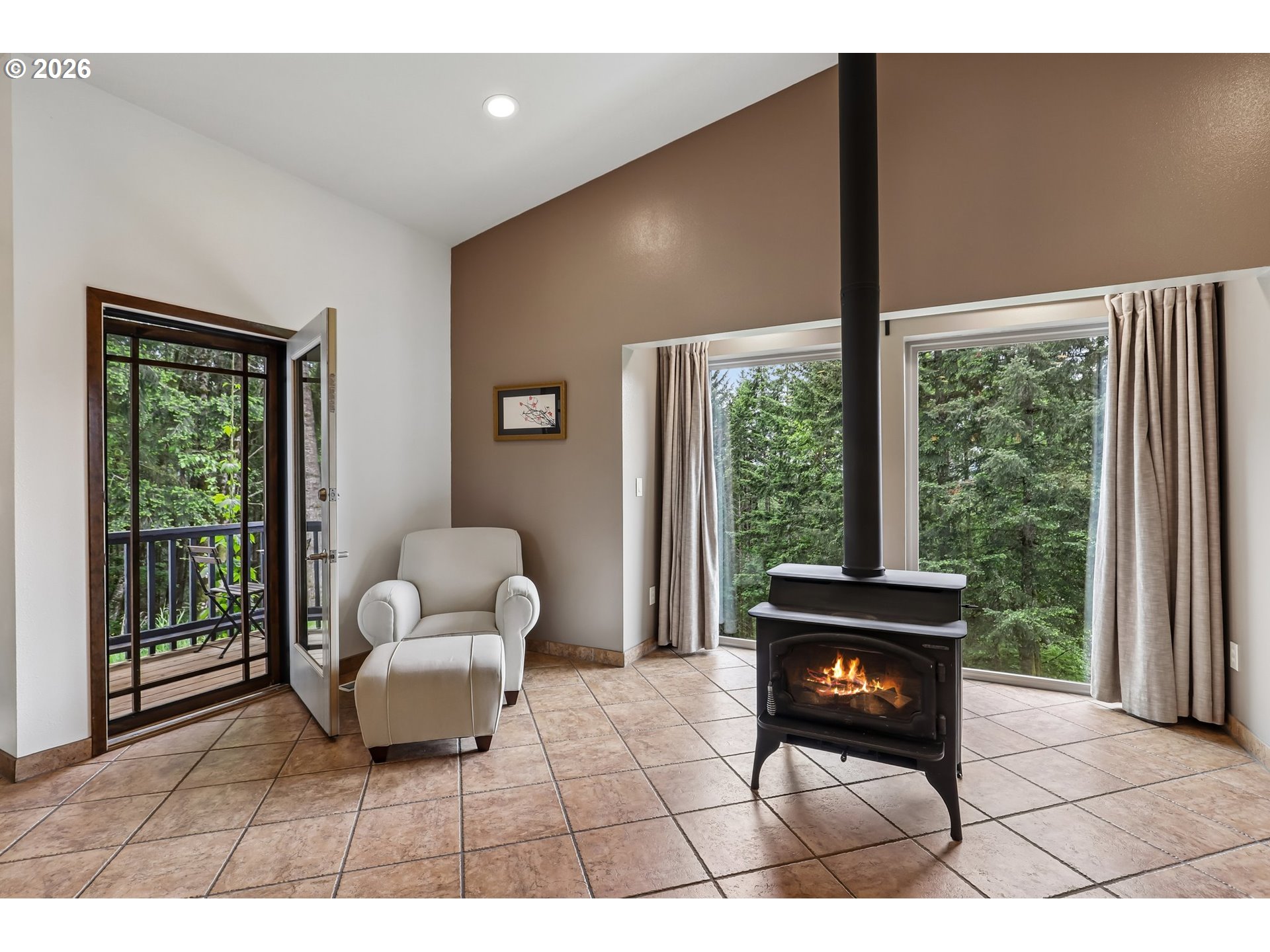 873 MOUNTAIN VIEW RD, Kalama, WA 98625, photo 8 of 45