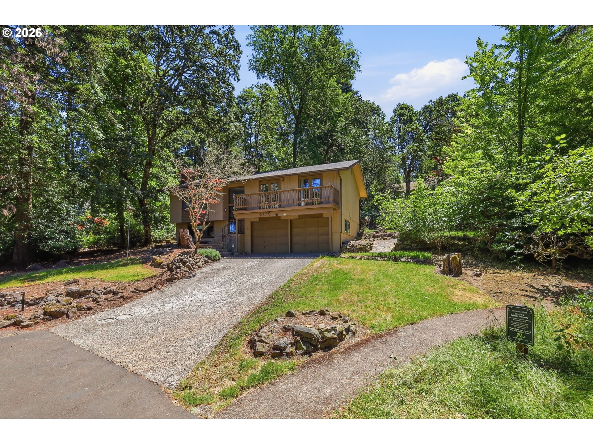2879 TIMBERLINE DR, Eugene, OR 97405, photo 2 of 39