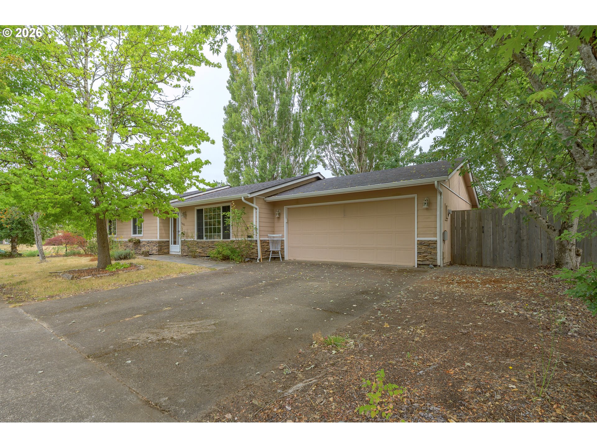 1801 SW TAMARACK ST, McMinnville, OR 97128, photo 3 of 37