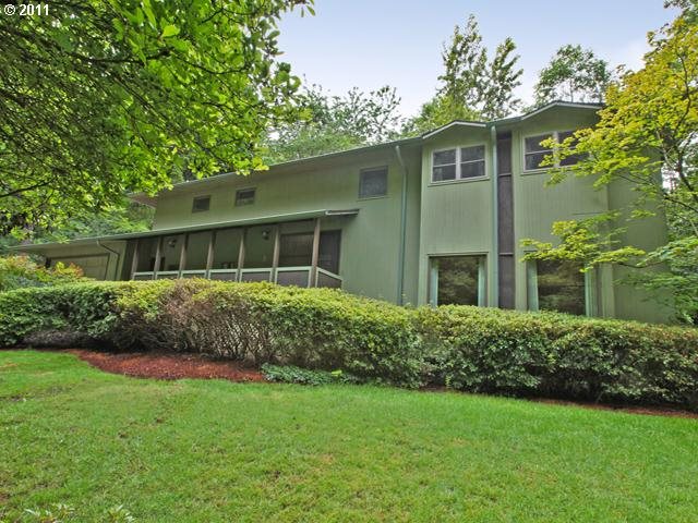1500 SW Highland Rd
