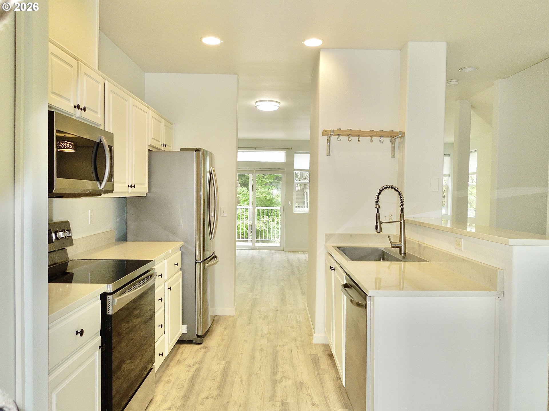 14110 SW BARROWS RD #1, Portland, OR 97223, photo 6 of 18