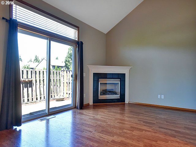 18364 SW SMOKETTE LN, Beaverton, OR 97003, photo 4 of 19