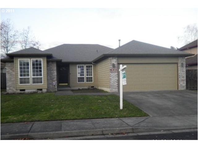 615 SW 27th Way