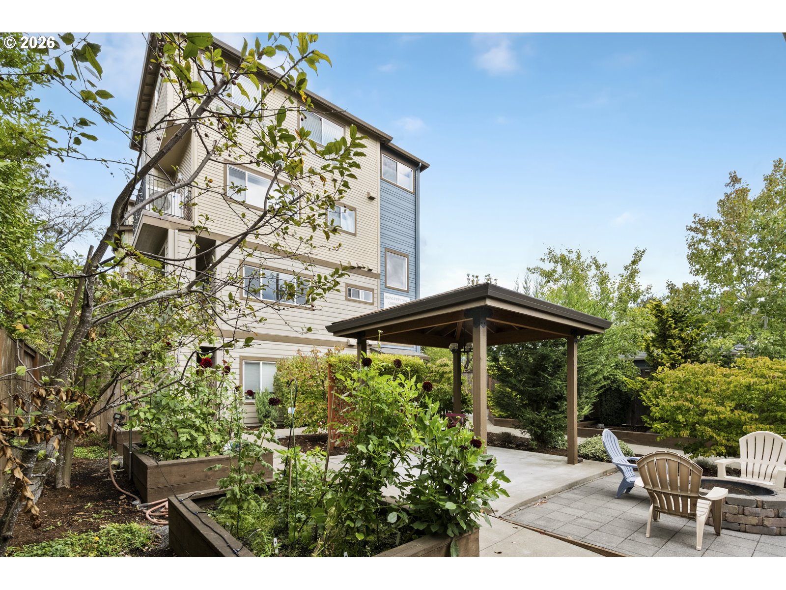 5321 NE IRVING ST C, Portland, OR 97213, photo 2 of 22
