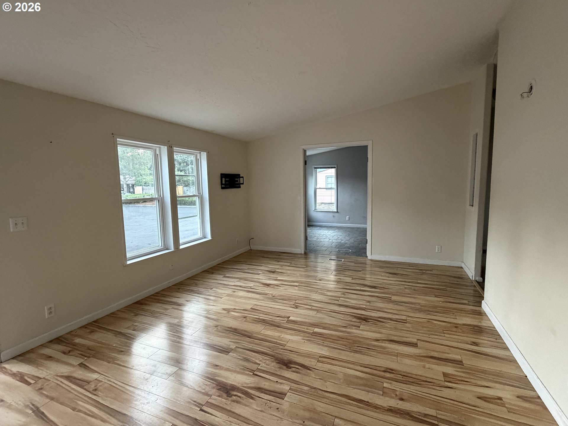 13451 SE RAYMOND ST, Portland, OR 97236, photo 8 of 21