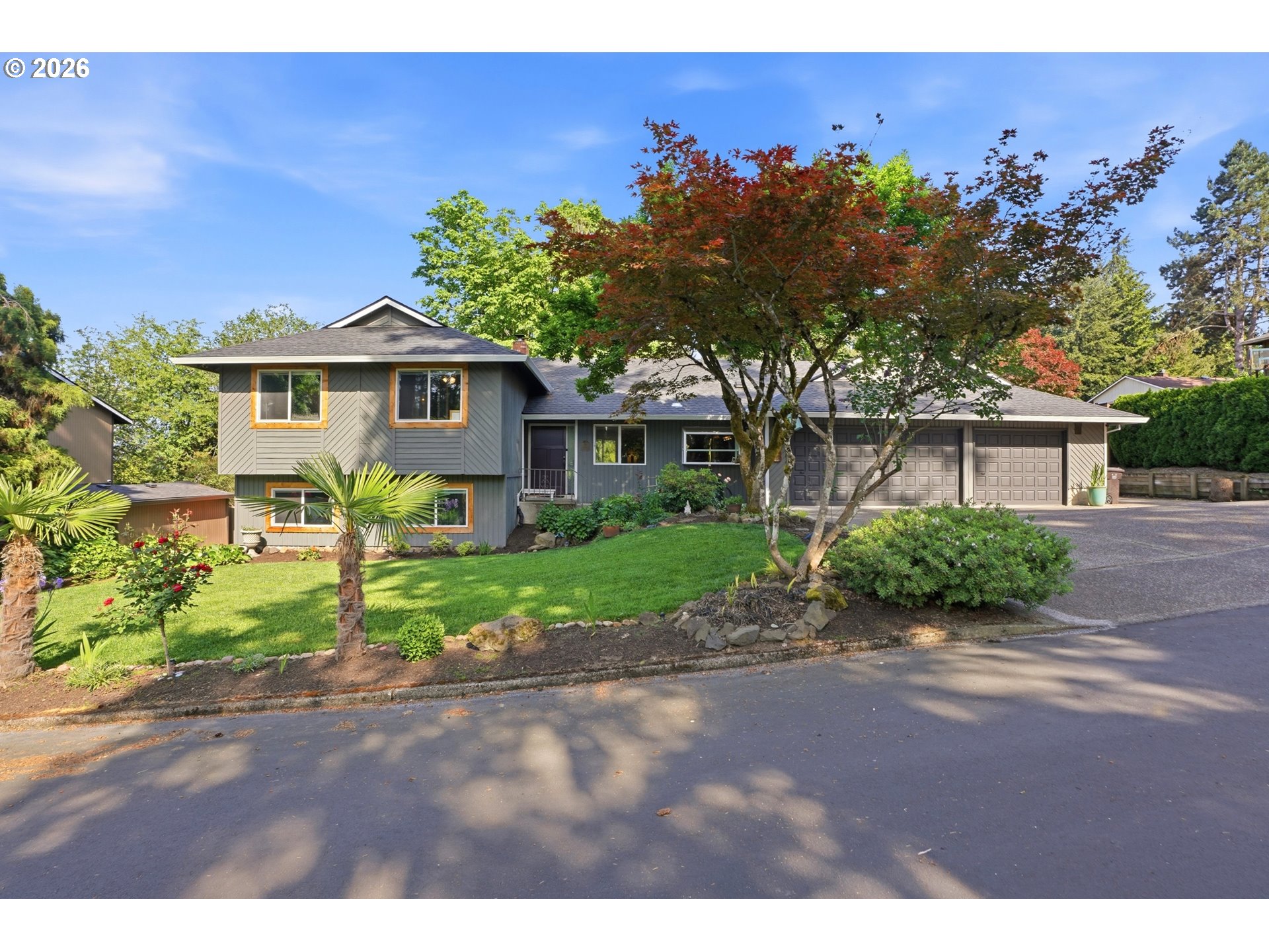 7748 BLINKHORN WAY, Gladstone, OR 97027, photo 2 of 47