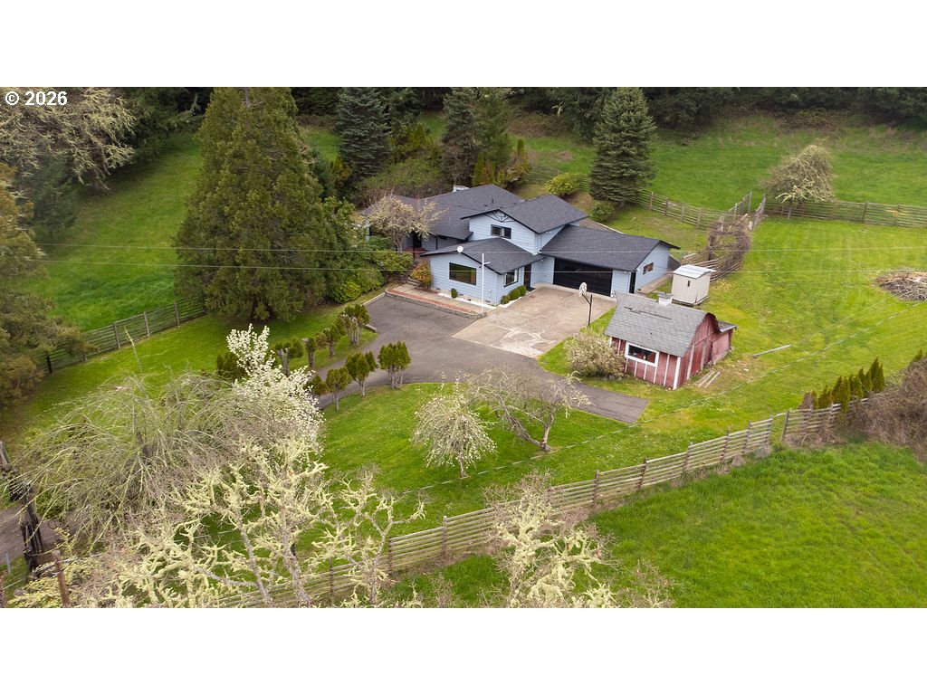 85183 CHEZEM RD, Eugene, OR 97405, photo 3 of 43