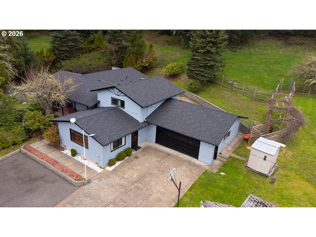 85183 CHEZEM RD, Eugene, OR 97405, photo 2 of 43