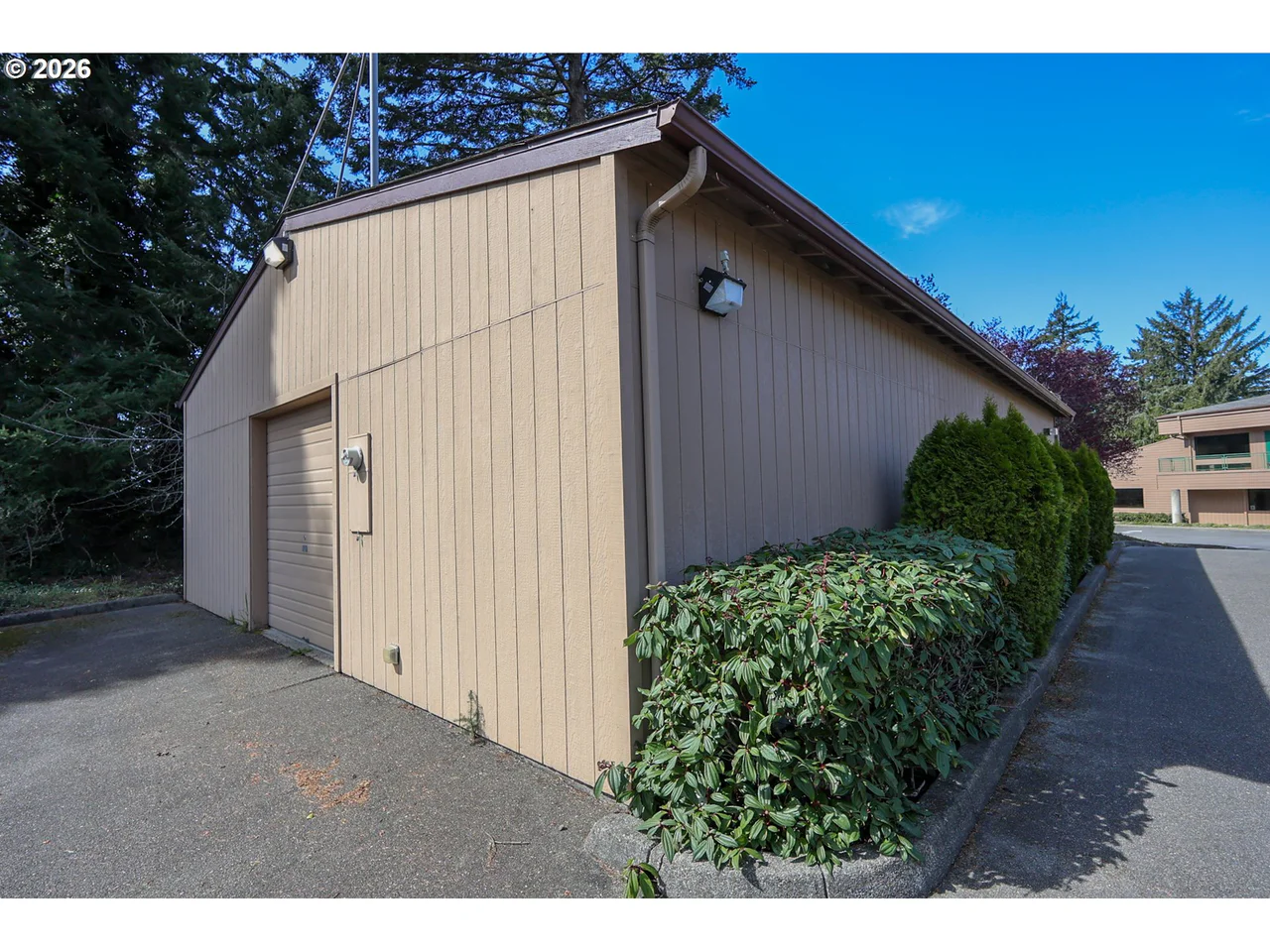 2695 N 17TH ST, Coos Bay, OR 97420, photo 5 of 11