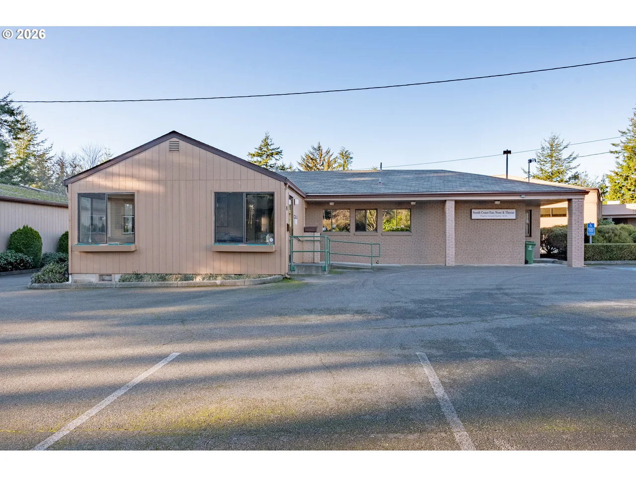 2695 N 17TH ST, Coos Bay, OR 97420, photo 3 of 11