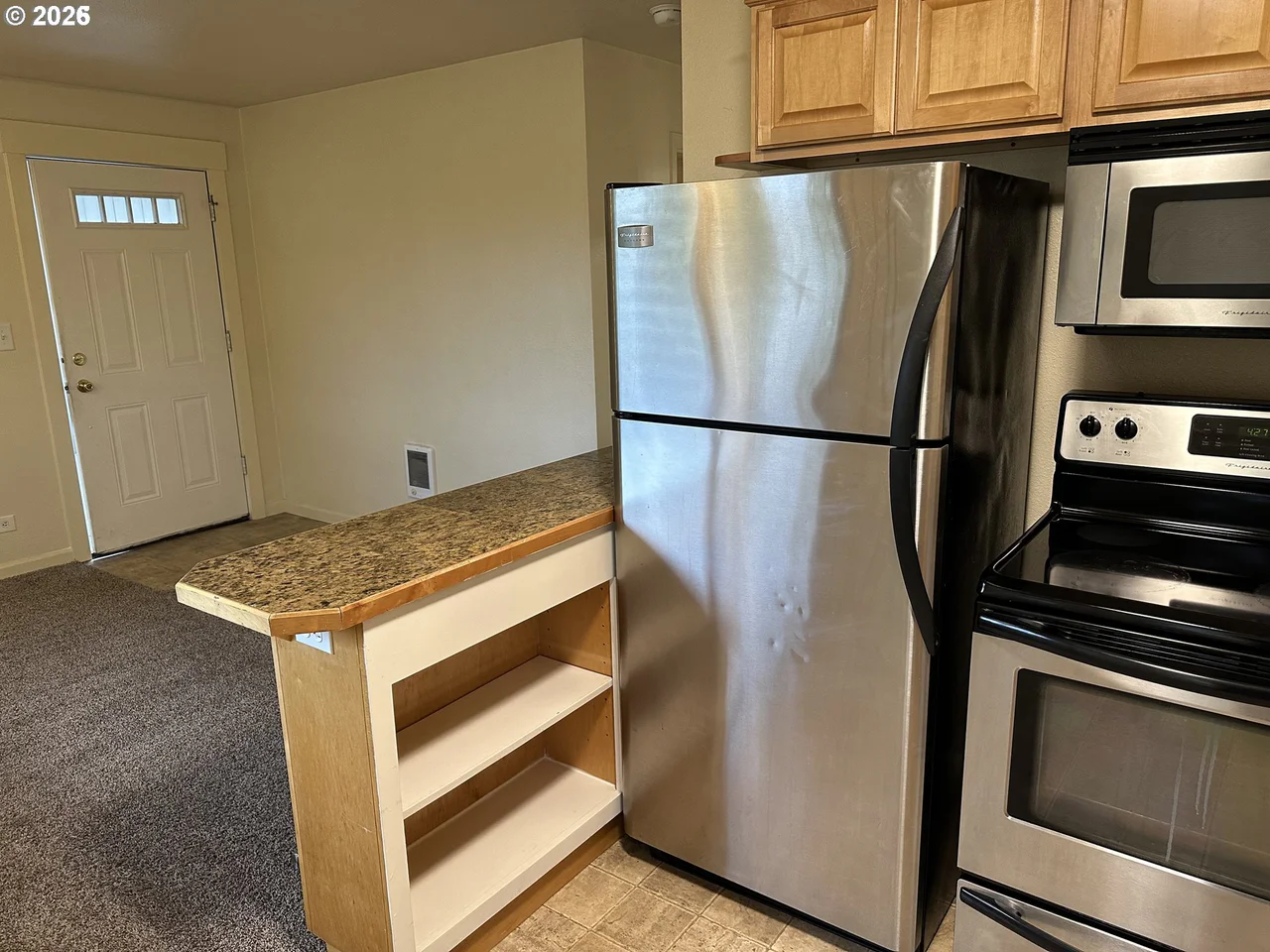 2046 W 14TH PL, Eugene, OR 97402, photo 6 of 30