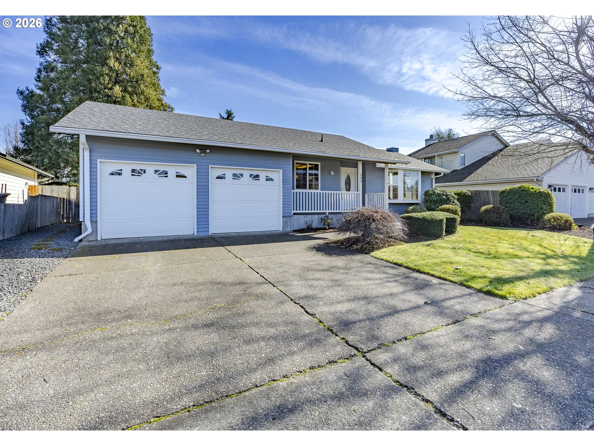 689 68TH PL, Springfield, OR 97478, photo 2 of 46