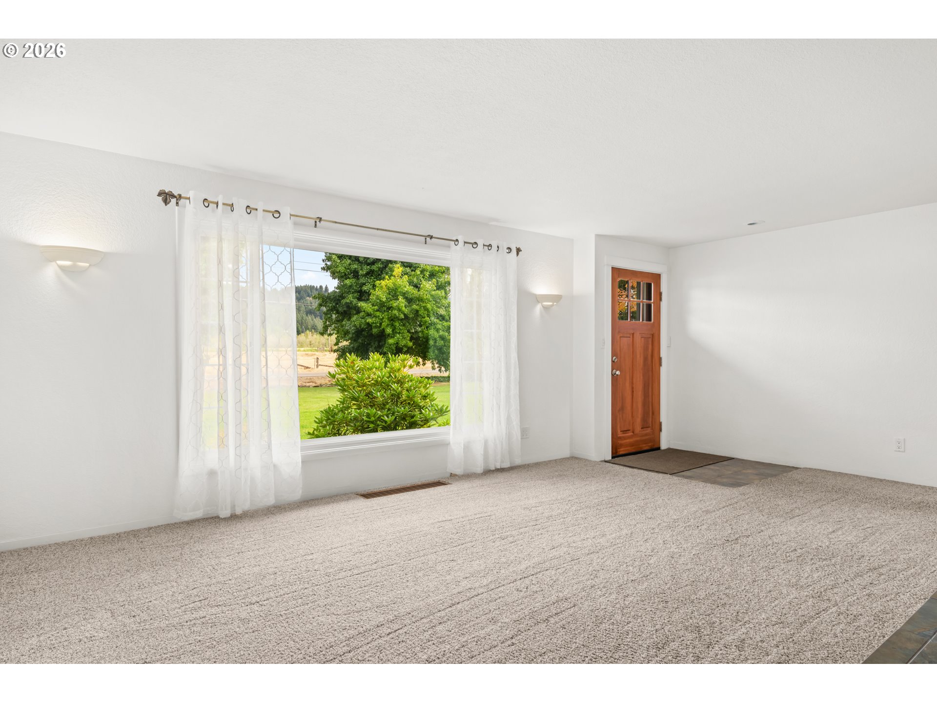 39200 CAMP CREEK RD, Springfield, OR 97478, photo 6 of 48