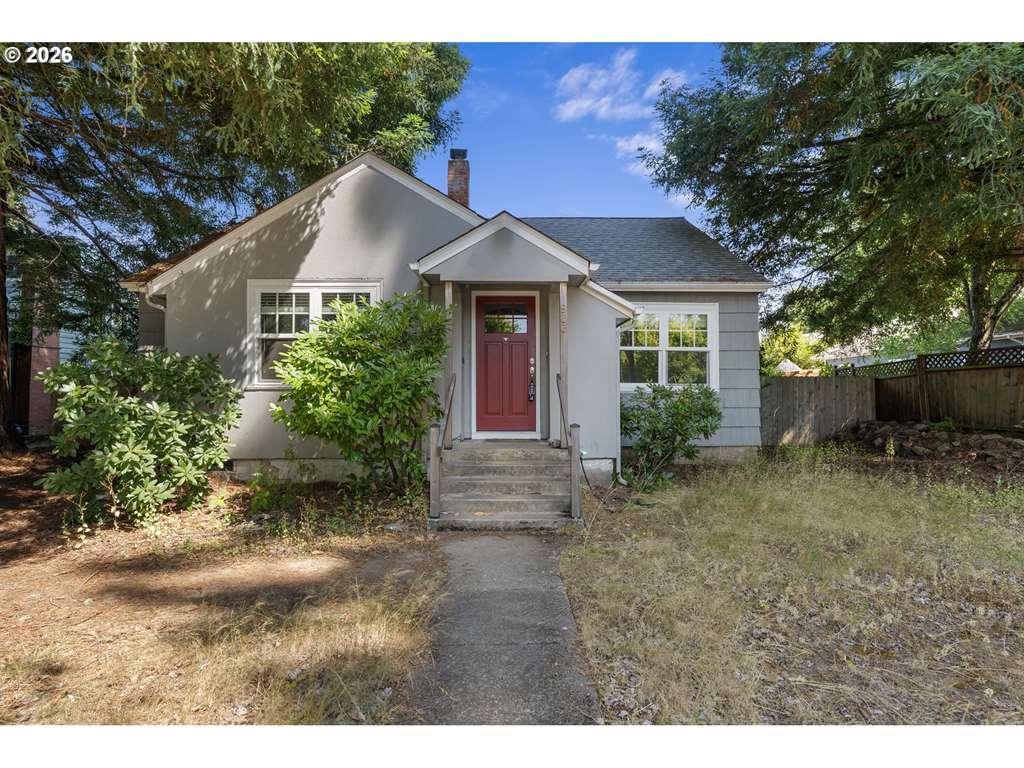 933 W 13th Ave