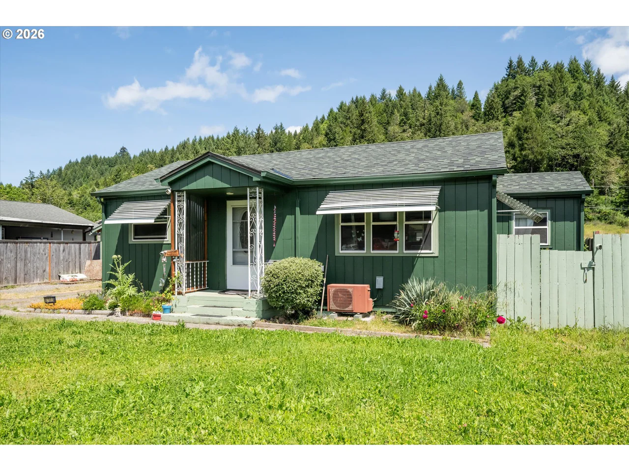 47885 W 1ST ST, Oakridge, OR 97463, photo 4 of 30