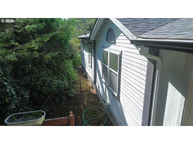 822 MUNSEL CREEK LOOP, Florence, OR 97439, photo 7 of 31