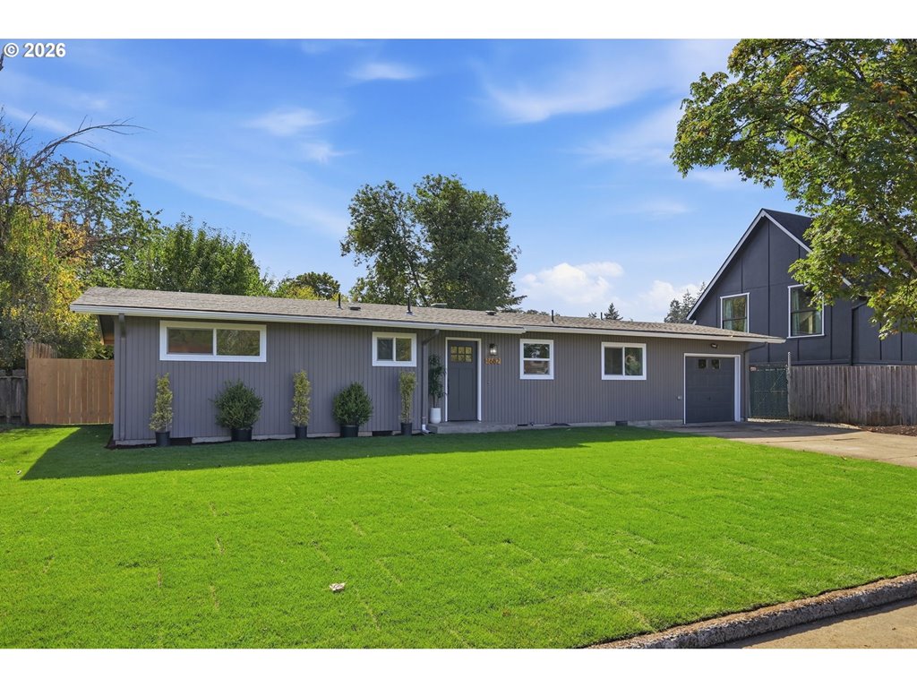 1682 Larkspur Loop