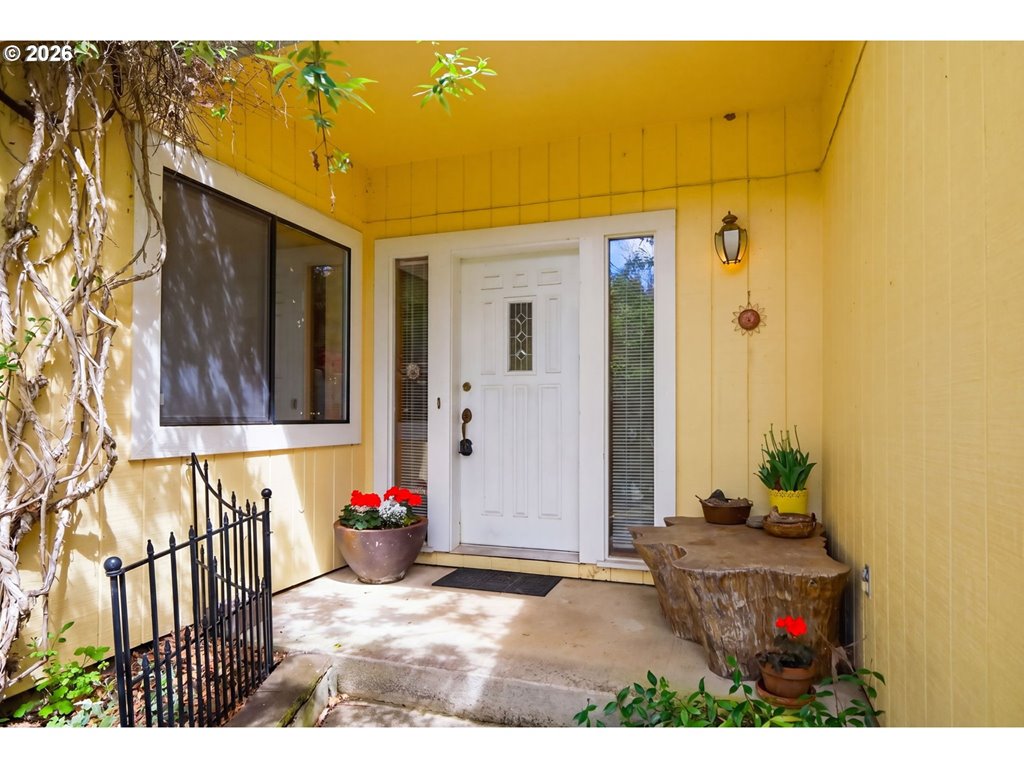 2983 Timberline Dr