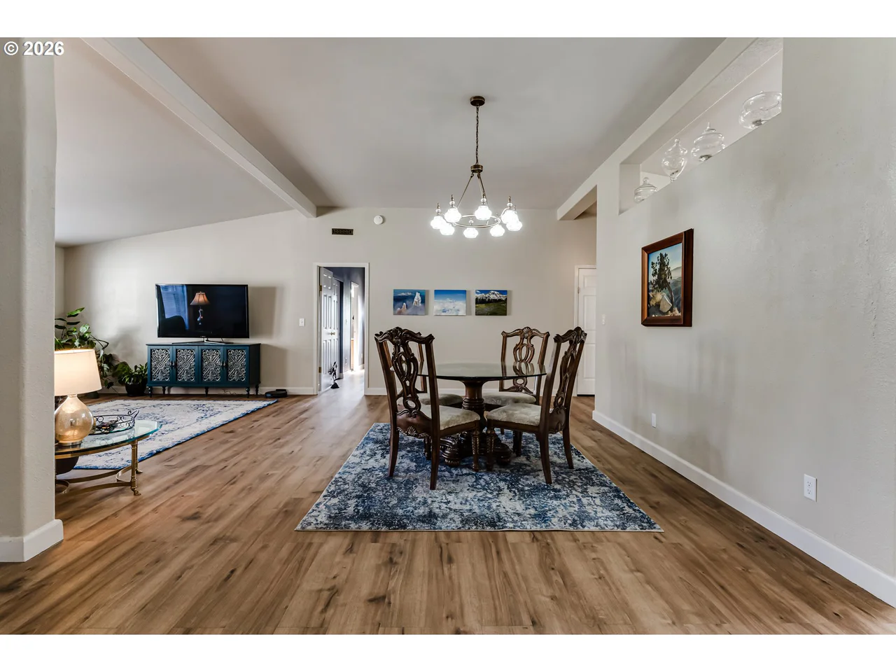 5301 GLENN ELLEN DR, Eugene, OR 97402, photo 6 of 42