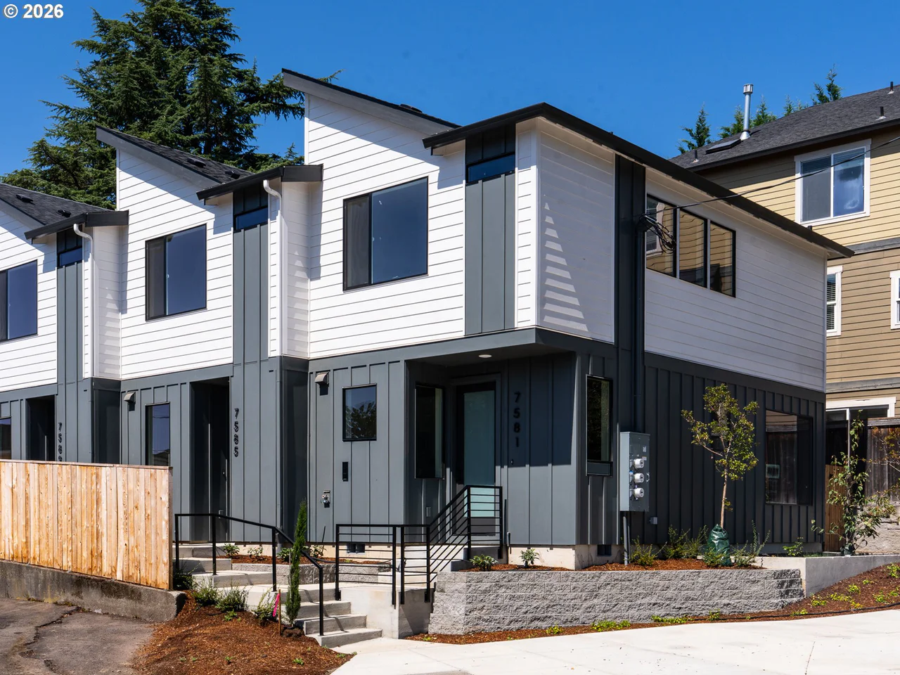 7585 SW Capitol HWY, Portland, OR 97219, photo 1 of 19