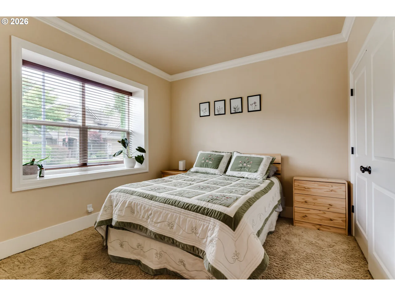 2251 COMSTOCK AVE, Eugene, OR 97408, photo 6 of 48