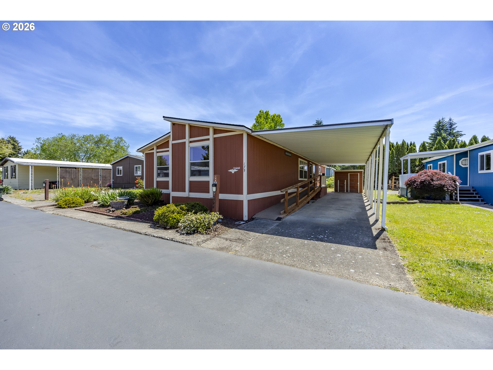 1400 CANDLELIGHT DR 175, Eugene, OR 97402, photo 3 of 44
