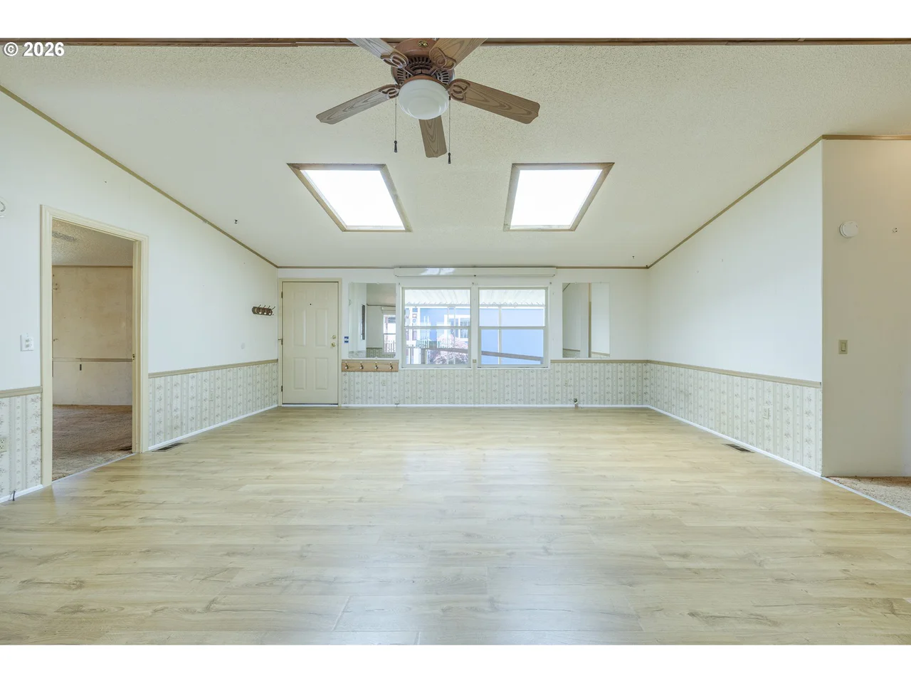 1400 CANDLELIGHT DR 175, Eugene, OR 97402, photo 6 of 44