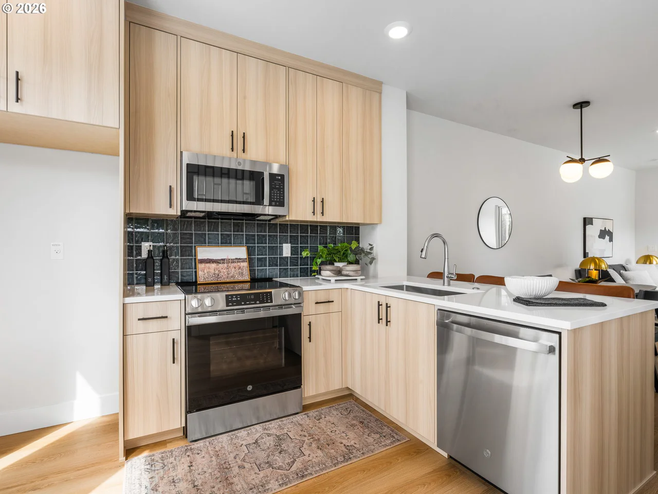 7581 SW Capitol HWY, Portland, OR 97219, photo 4 of 22
