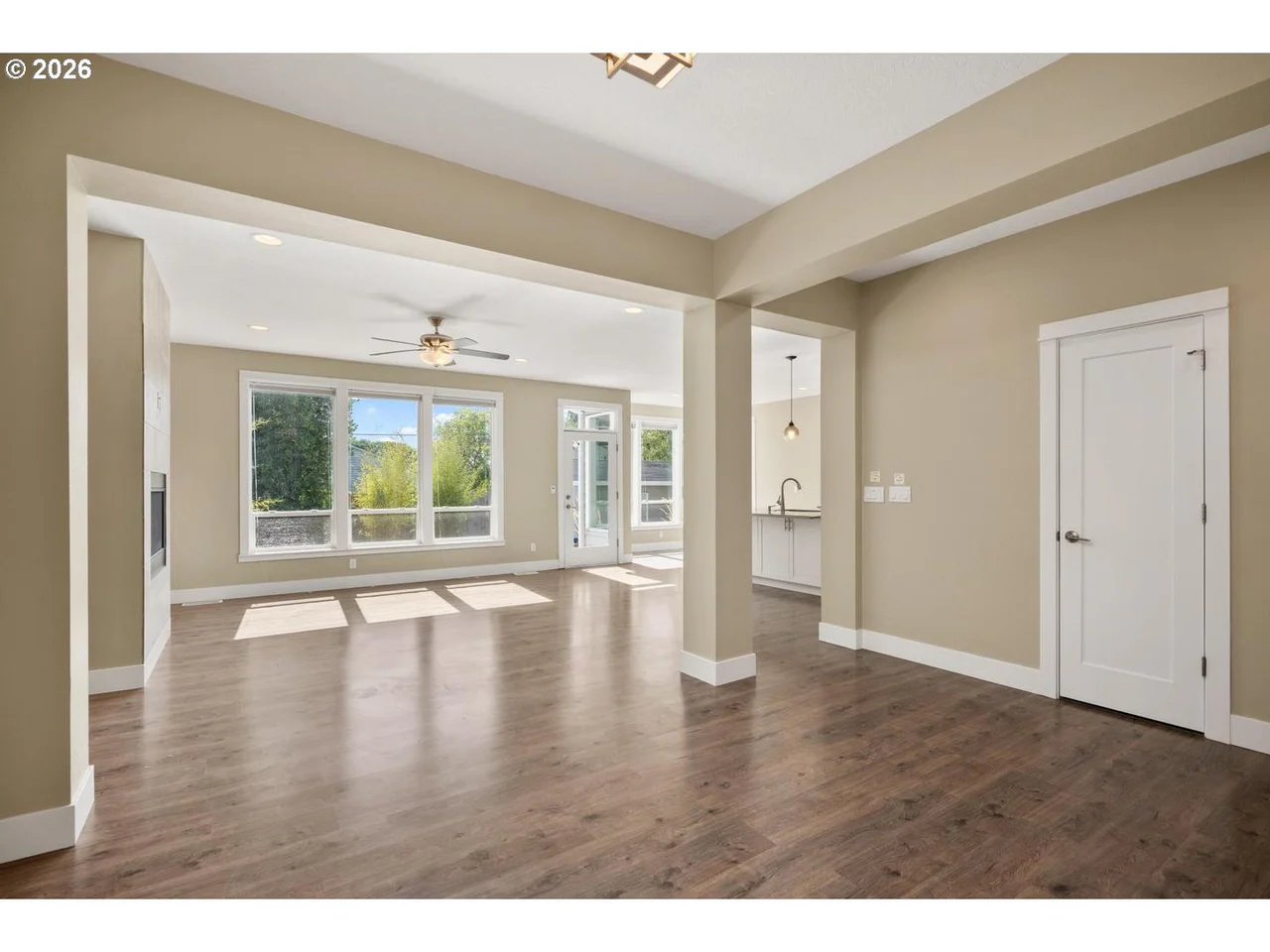 5236 SE HENDERSON ST, Portland, OR 97206, photo 8 of 44