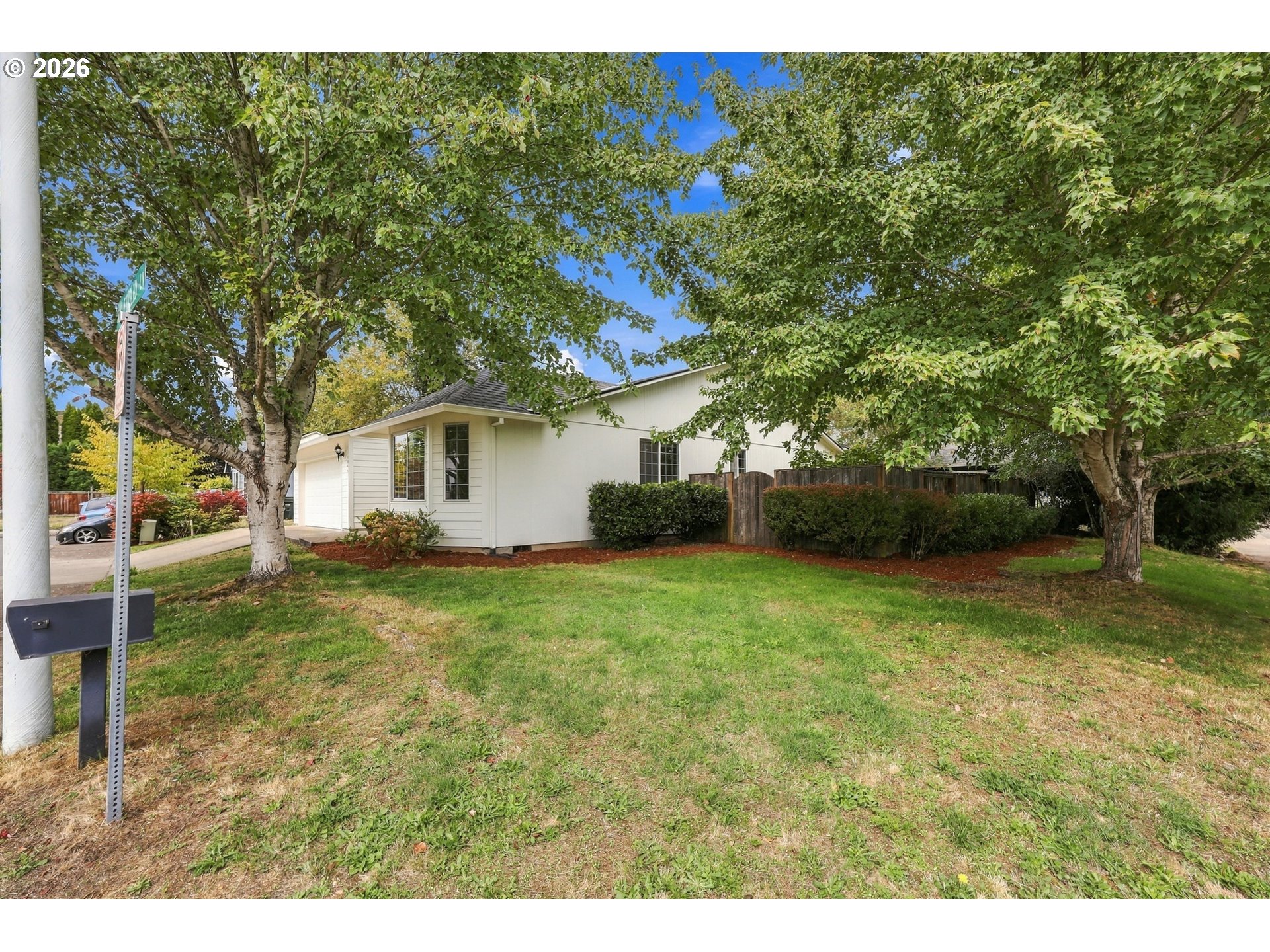 19461 SW EUCLID LN, Beaverton, OR 97003, photo 3 of 39
