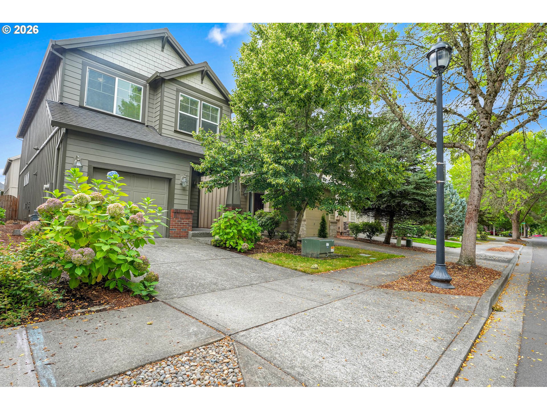 4642 SE OLIVEWOOD ST, Hillsboro, OR 97123, photo 2 of 48