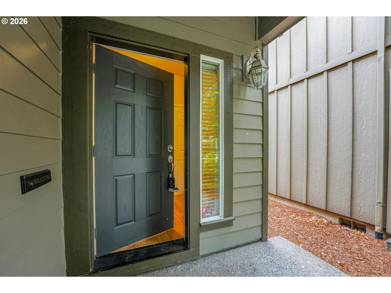4642 SE OLIVEWOOD ST, Hillsboro, OR 97123, photo 5 of 48