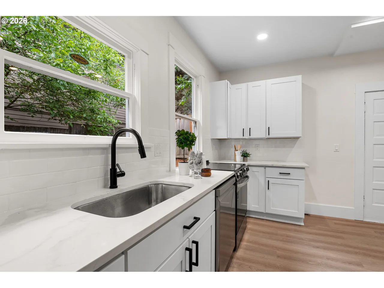 2822 SE 29TH AVE, Portland, OR 97202, photo 8 of 21