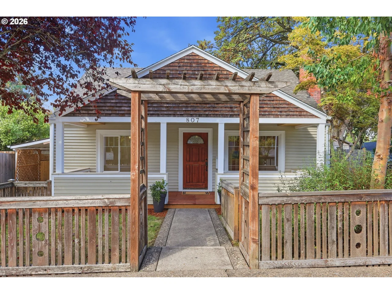 807 W 19th Ave