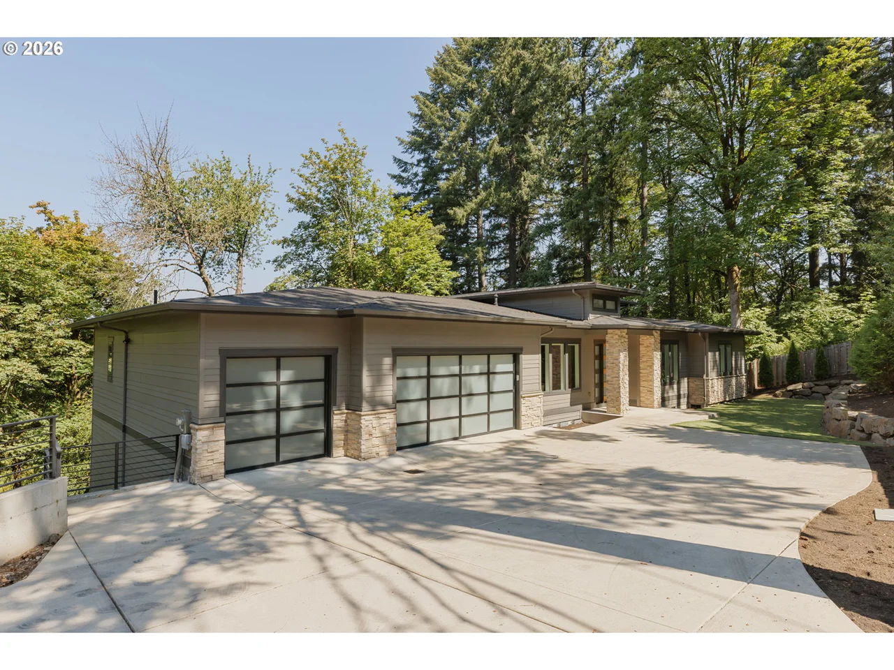1921 MAPLELEAF CT, Lake Oswego, OR 97034, photo 3 of 45