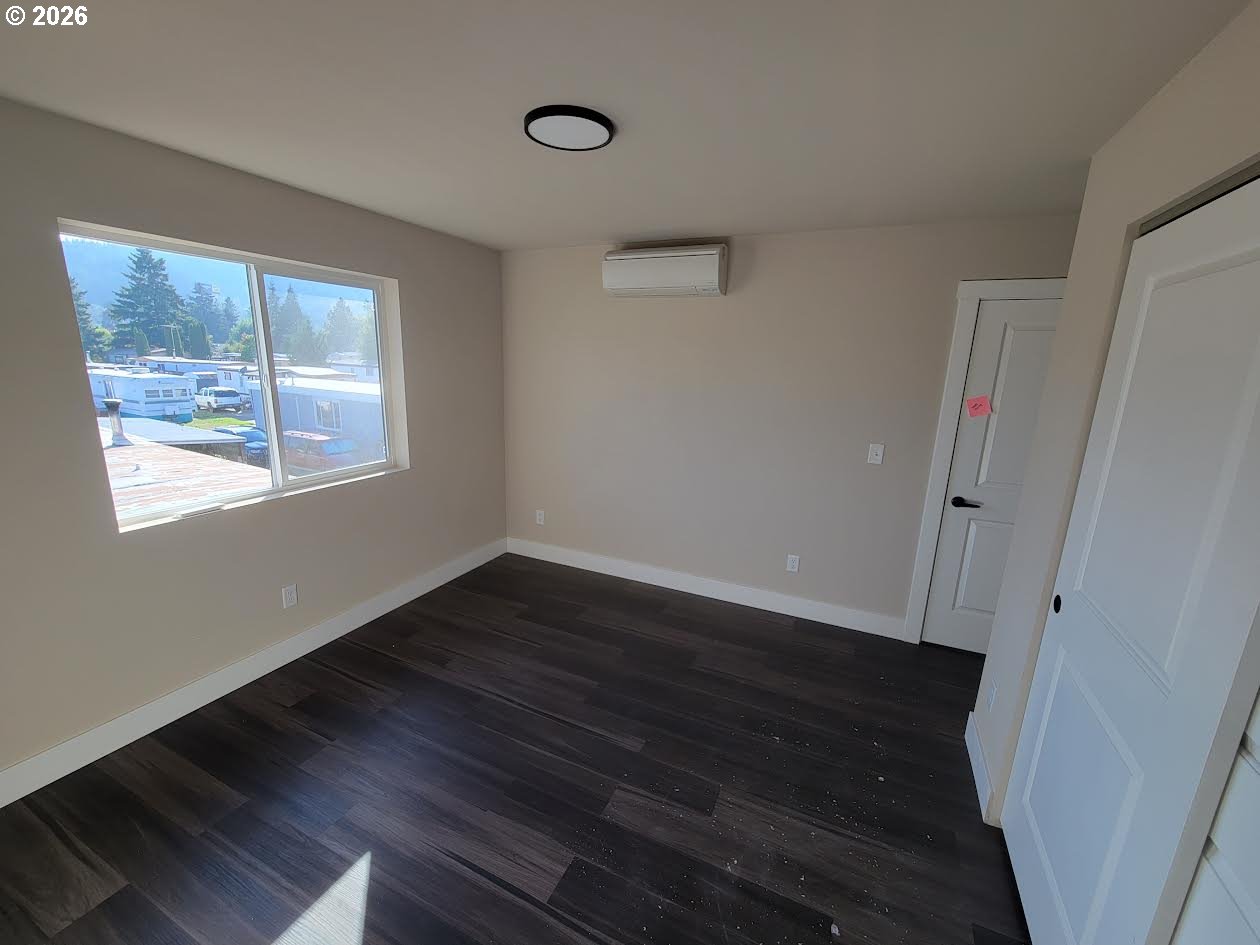 152 ALLISON AVE, Sutherlin, OR 97479, photo 7 of 12