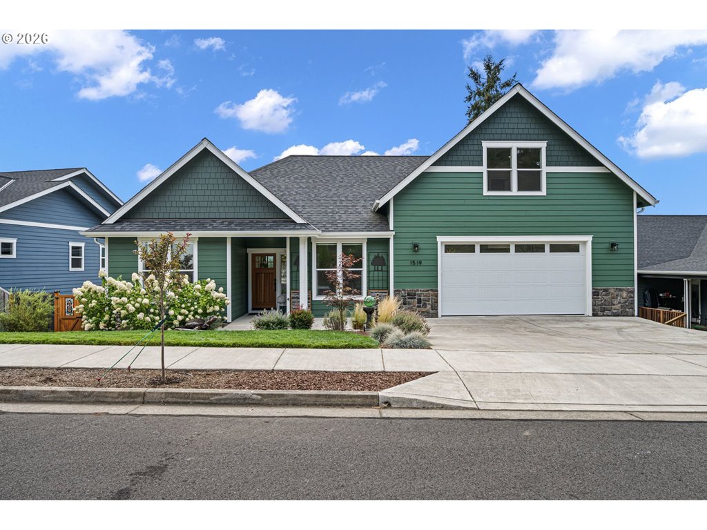 1519 Elm Ave