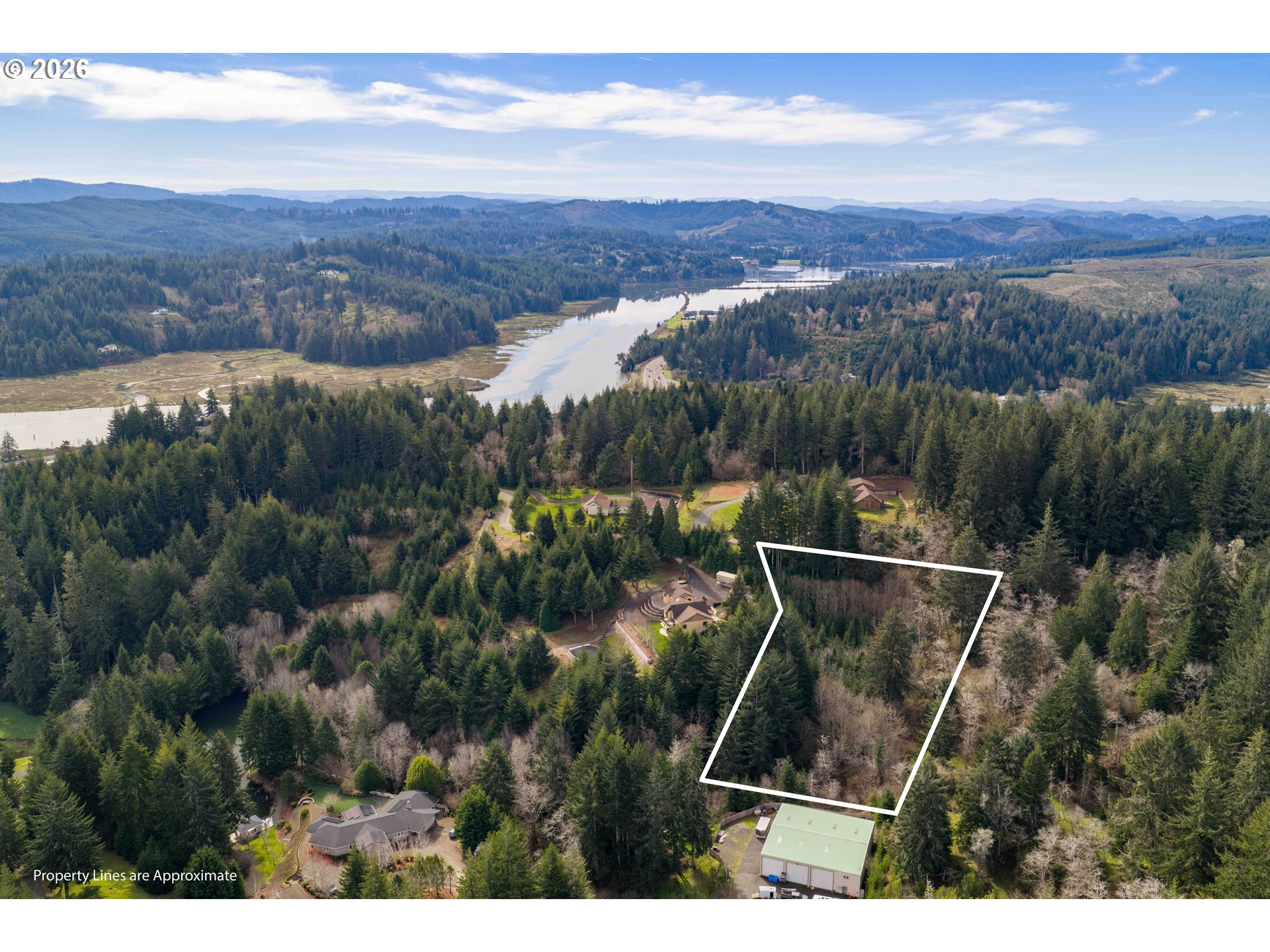 93505 PATTERSON LN, Coos Bay, OR 97420, photo 3 of 10