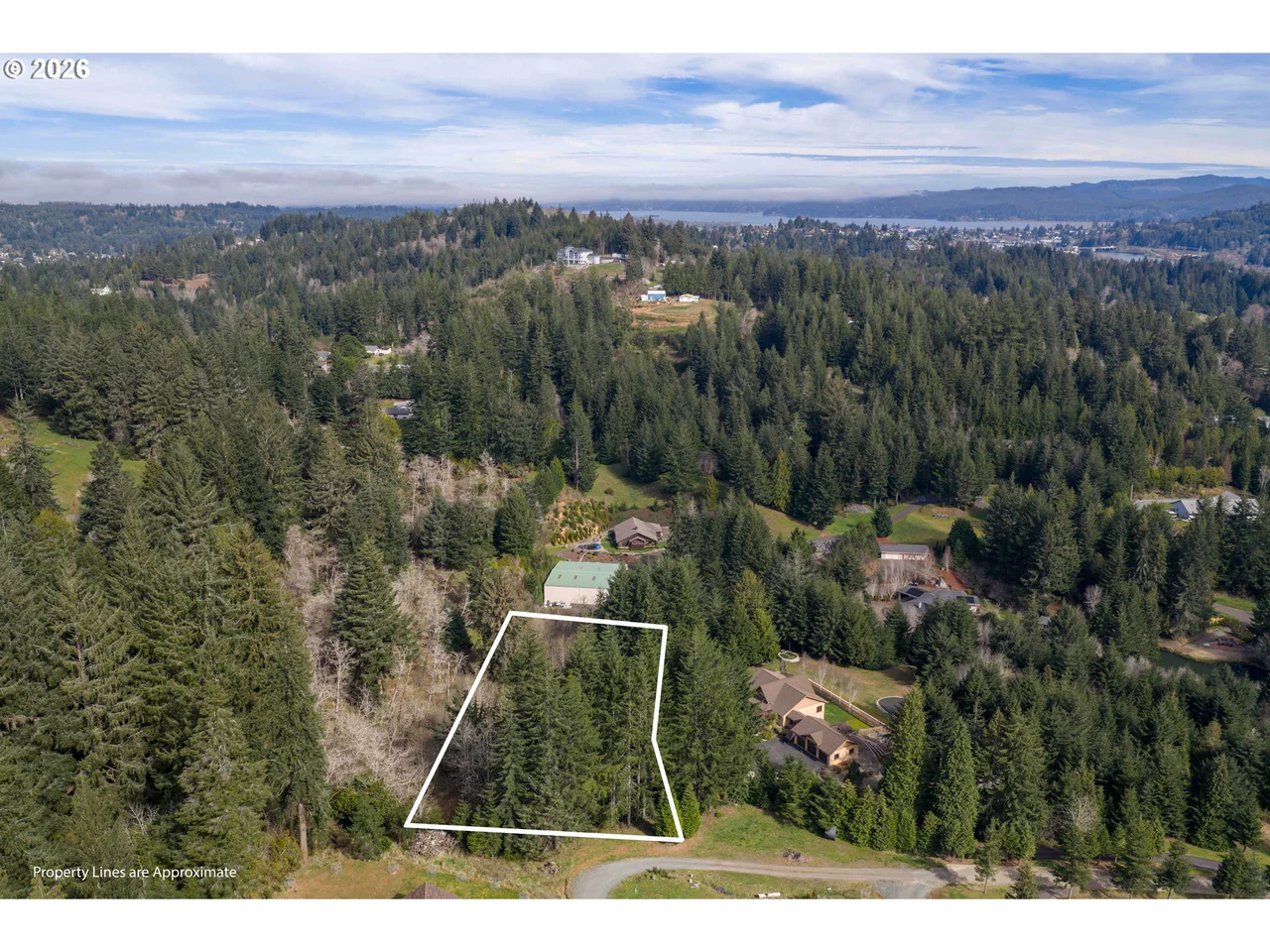 93505 PATTERSON LN, Coos Bay, OR 97420, photo 6 of 10