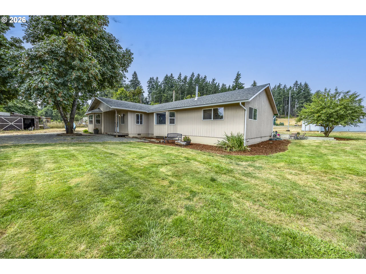 82756 HOWE LN, Creswell, OR 97426, photo 3 of 48