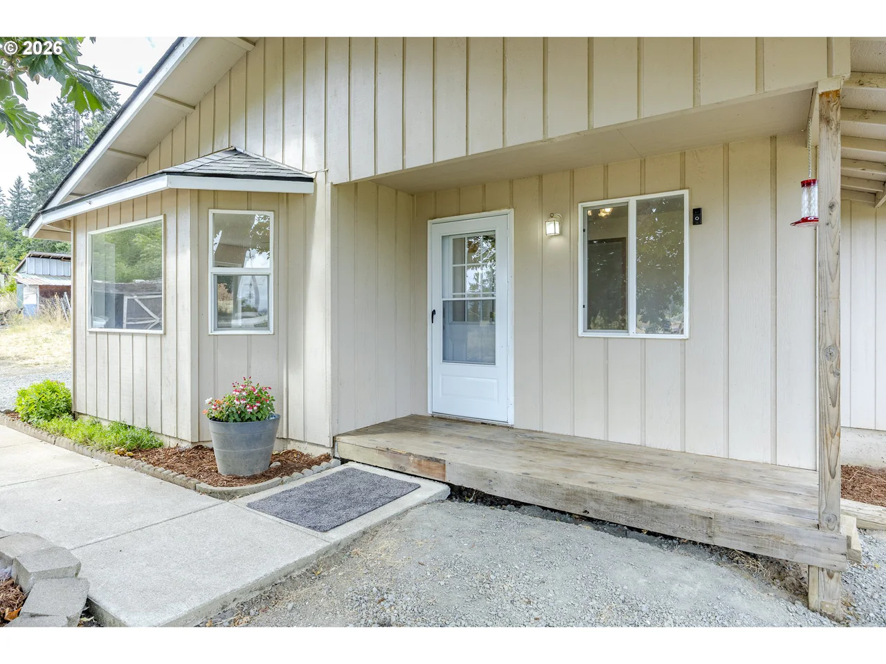 82756 HOWE LN, Creswell, OR 97426, photo 4 of 48