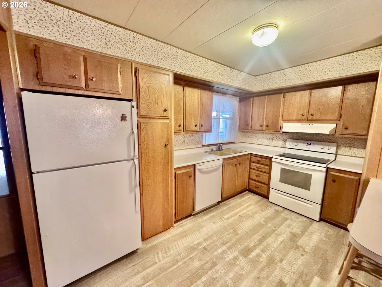 1800 LAKEWOOD CT 38, Eugene, OR 97402, photo 8 of 29