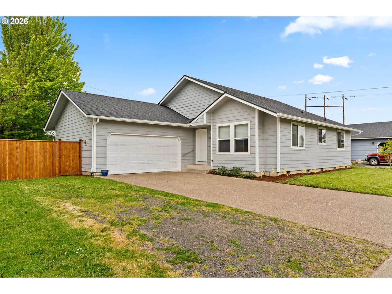 1107 ECHO HOLLOW RD, Eugene, OR 97402, photo 1 of 33