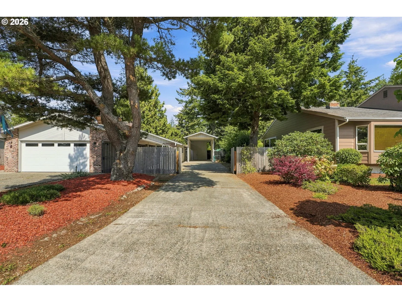 2265 24TH ST, Florence, OR 97439, photo 5 of 48