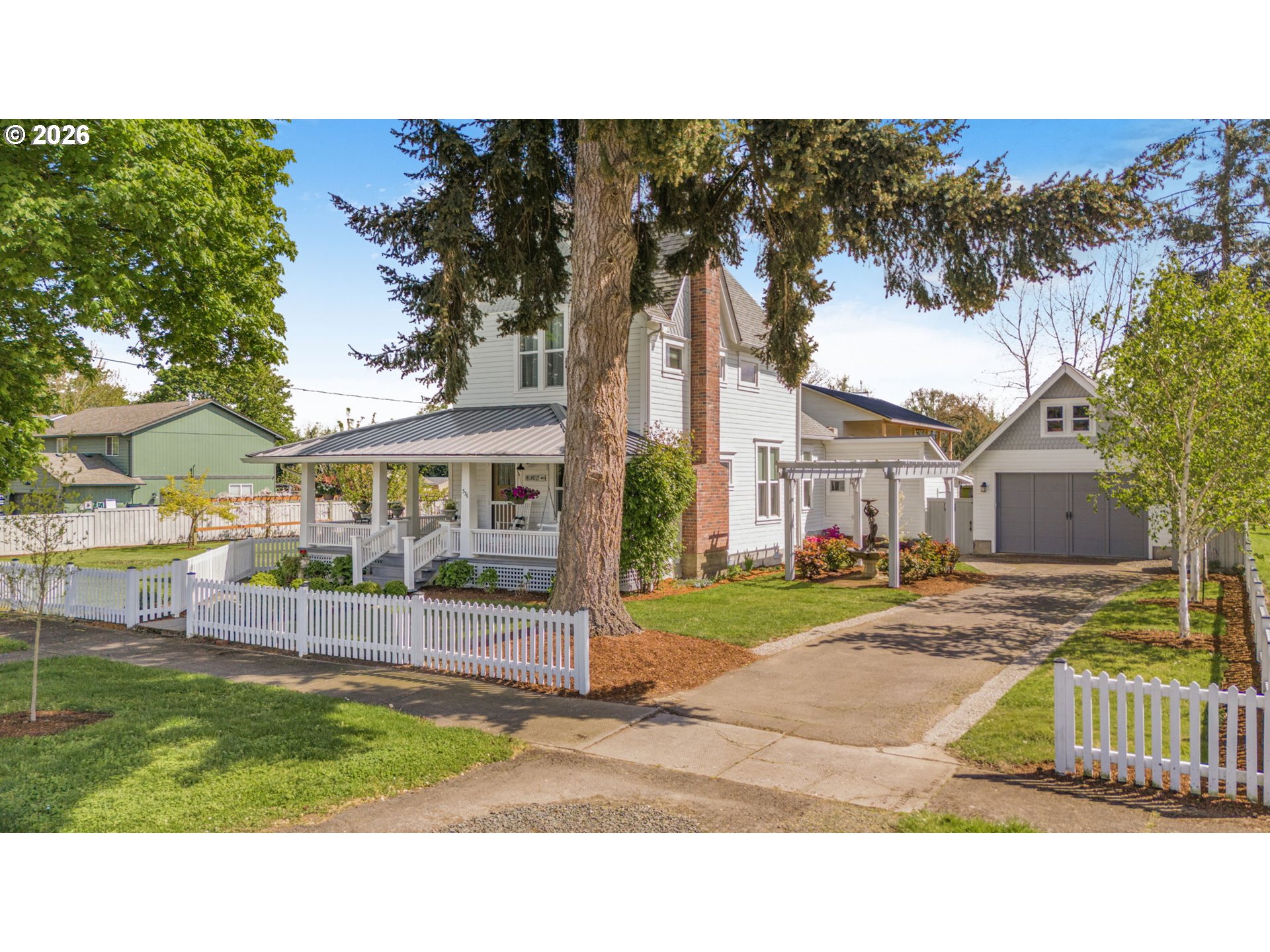 336 E BLAKELY AVE, Brownsville, OR 97327, photo 2 of 48