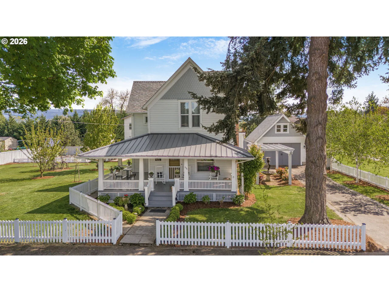336 E Blakely Ave