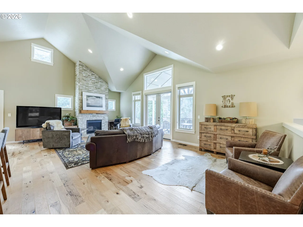 1865 E 43RD AVE, Eugene, OR 97405, photo 6 of 43
