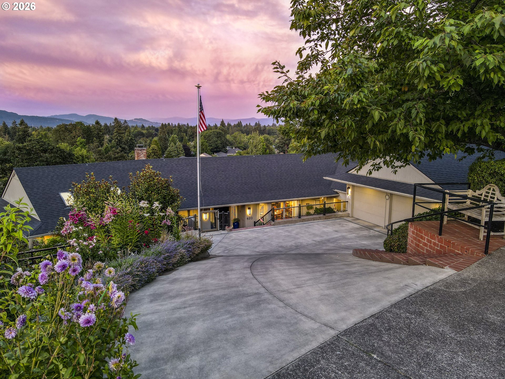 420 Spyglass Dr